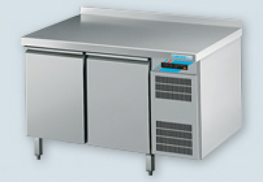 Kühltisch 2 Türen, mit Aufkantung, 1250 x 700 x 850 mm, 330 W -10 °C VT / +32 °C UT